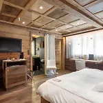 Du Pas De L'ours Relais Et Châteaux Hotel