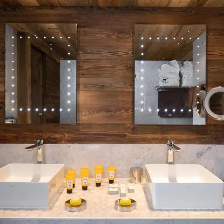 Hotel Du Pas De L'ours Relais Et Châteaux 5*