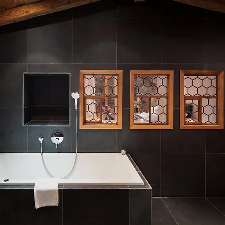 Du Pas De L'ours Relais Et Châteaux Hotel 5*